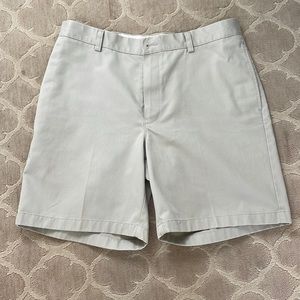 LL Bean Dress Chino Shorts. Khaki. Size 34